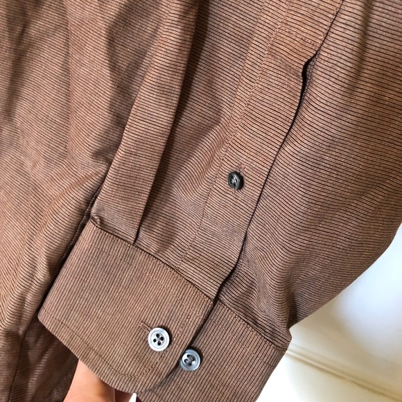 Brown button down - Picture 4 of 5